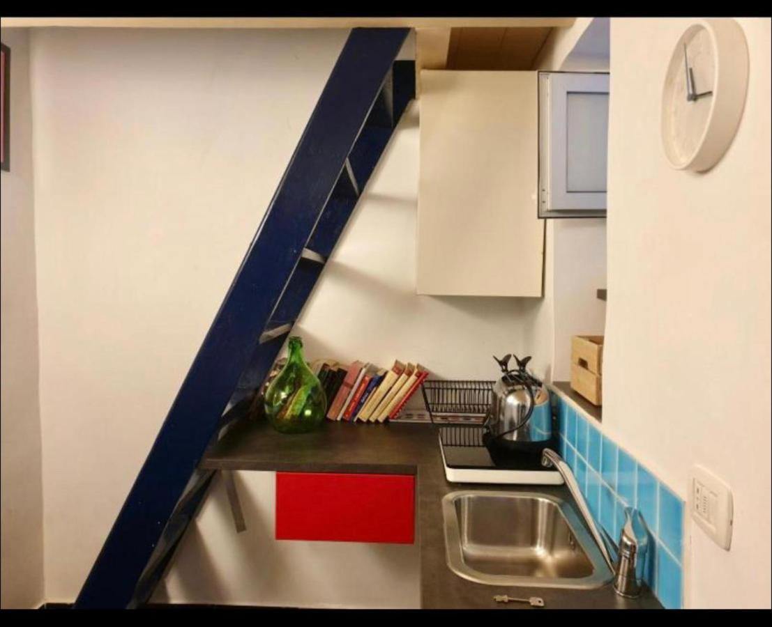 Reginella Holiday Home เนเปิลส์ ภายนอก รูปภาพ