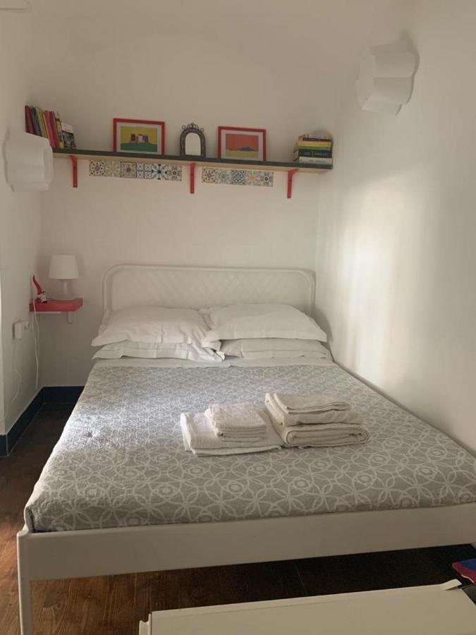 Reginella Holiday Home เนเปิลส์ ภายนอก รูปภาพ